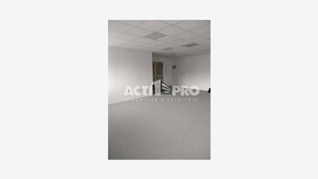 À louer bureaux 160m² R+1 à Perpignan