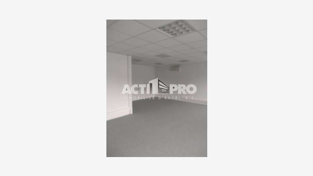 À louer bureaux 160m² R+1 à Perpignan