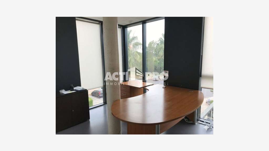 À louer bureaux 150 m² R+1 à Perpignan ZA Tecnosud