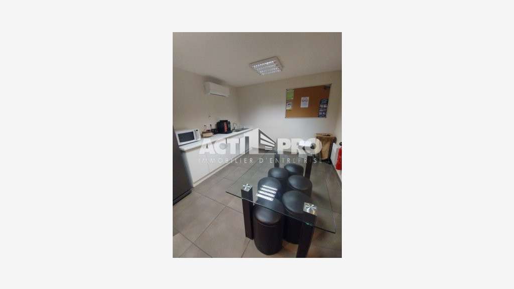 À louer bureaux 155m² R+1 à Perpignan