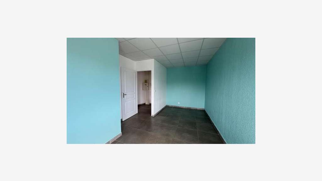 A louer bureau de 31m² sur axe pénétrant Perpignan