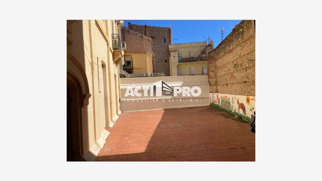 A louer bureaux de 146m²+ terrasse à Perpignan