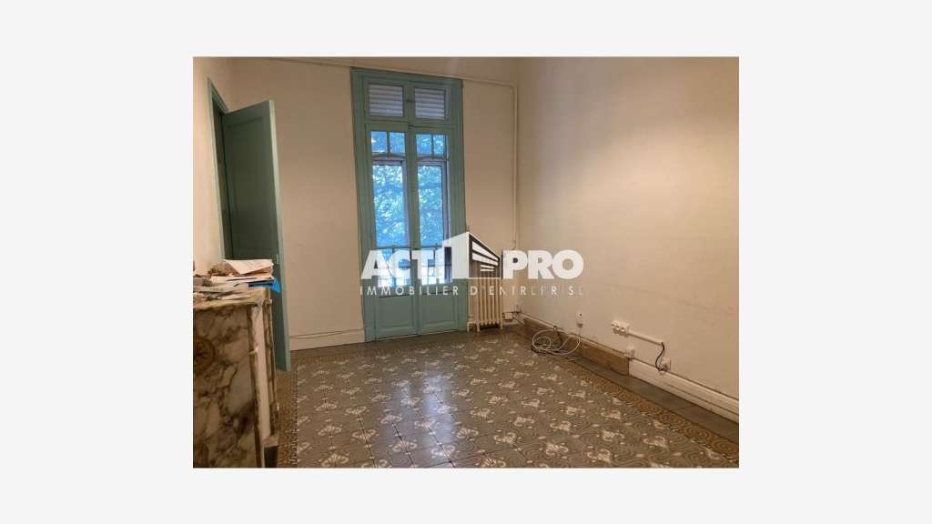 A louer bureaux de 146m²+ terrasse à Perpignan