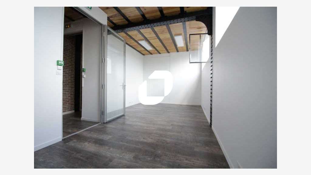 A louer Bureaux 97m² Persan