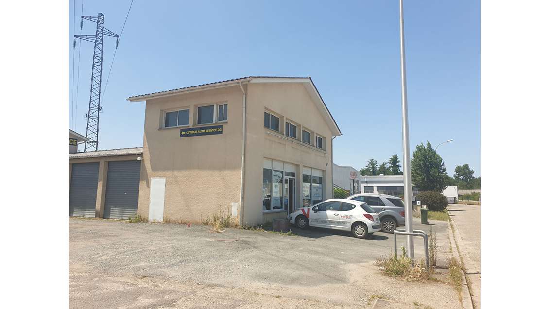 A louer bureaux 62m² R+1 à Pessac A62 