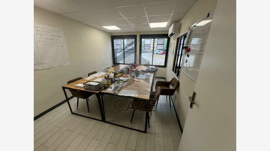 A louer bureaux 92m² à Pessac
