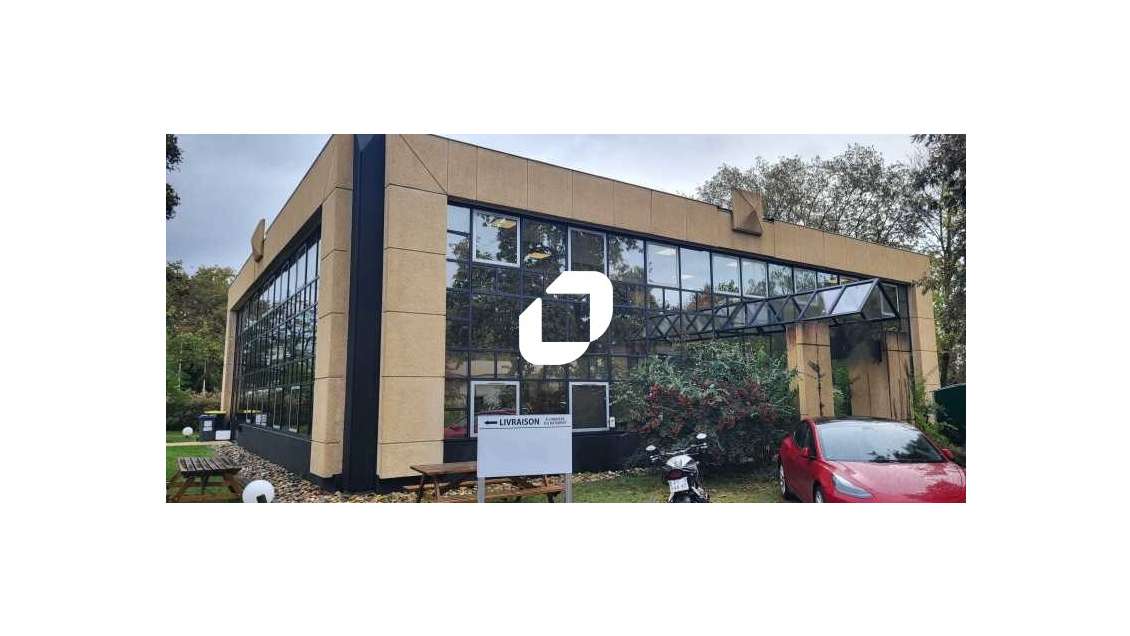 A louer Bureaux 930m² Pessac