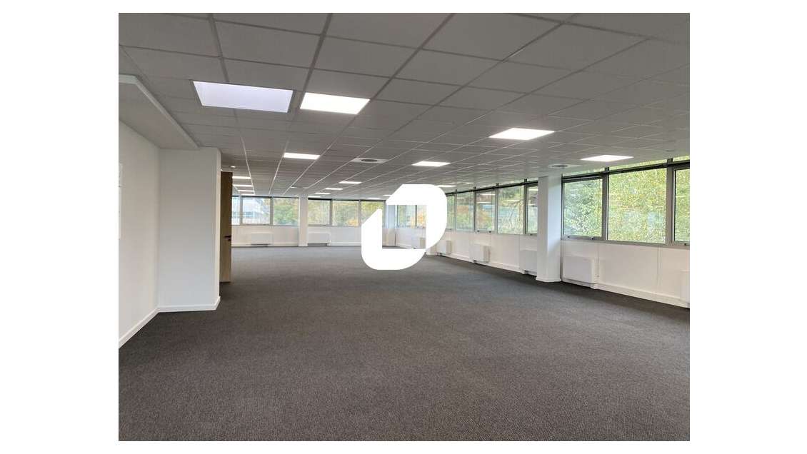 A louer Bureaux 284m² Pessac