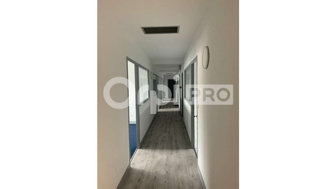 A louer 175m² de bureaux R+1 climatisés à Pessac