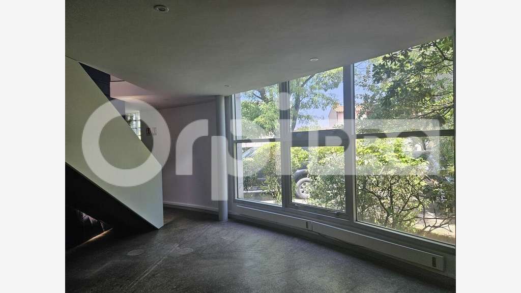 A louer bureau 137m² sur axe passant de Pessac