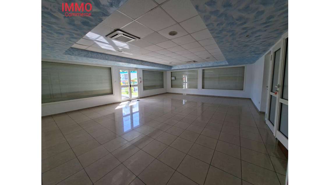 A louer local de 70m² en RDC à Petit-Canal