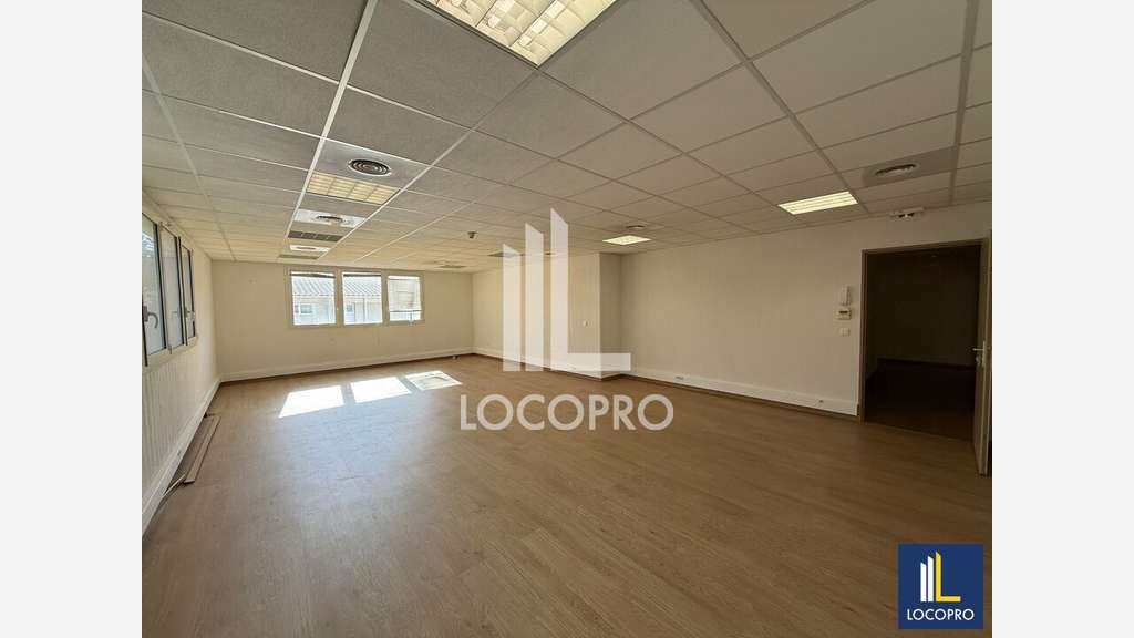 A louer bureaux petites surfaces à Mougins