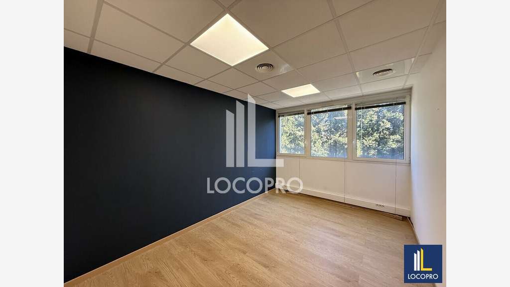 A louer bureaux petites surfaces à Mougins