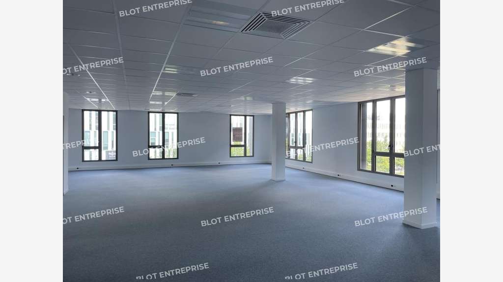 A louer bureaux 656m² à Cesson-Sévigné ViaSilva