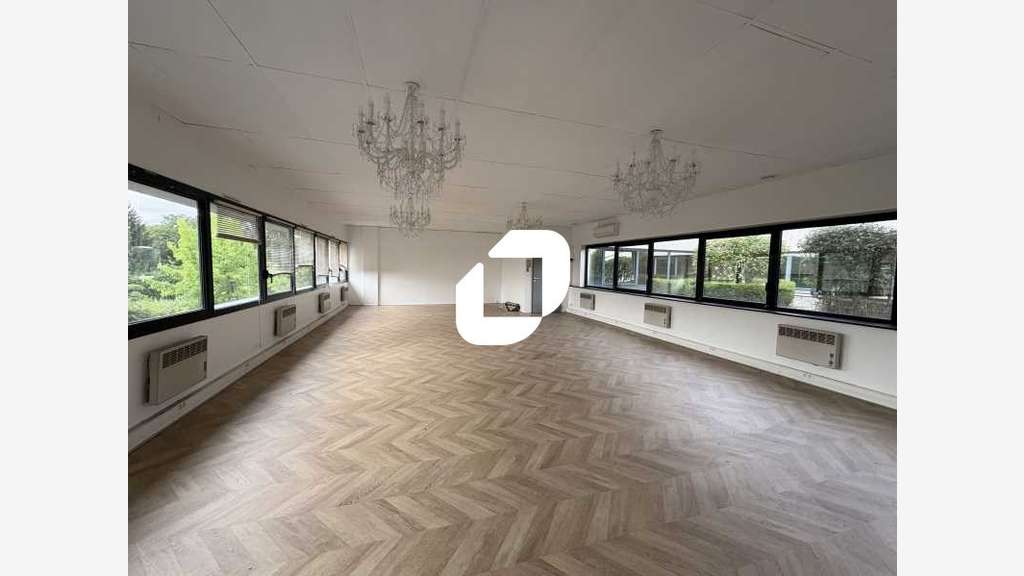 A louer Bureaux 78m² Plaisir