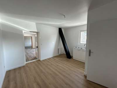 PLERGUER - BUREAUX à louer