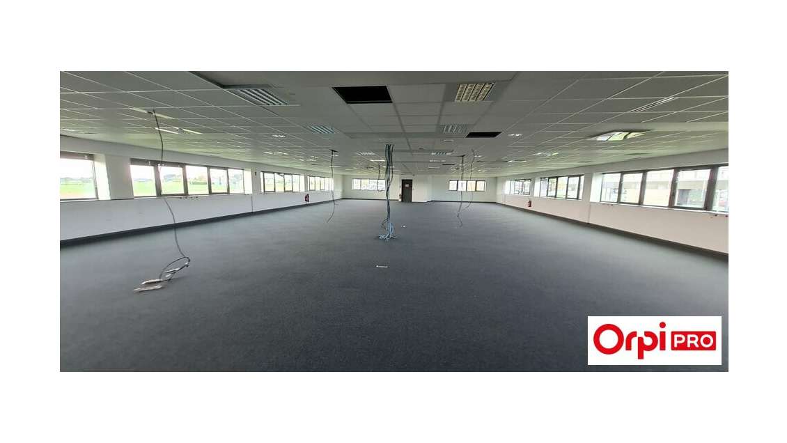 A louer bureau  513m² divisible à Plérin RN12