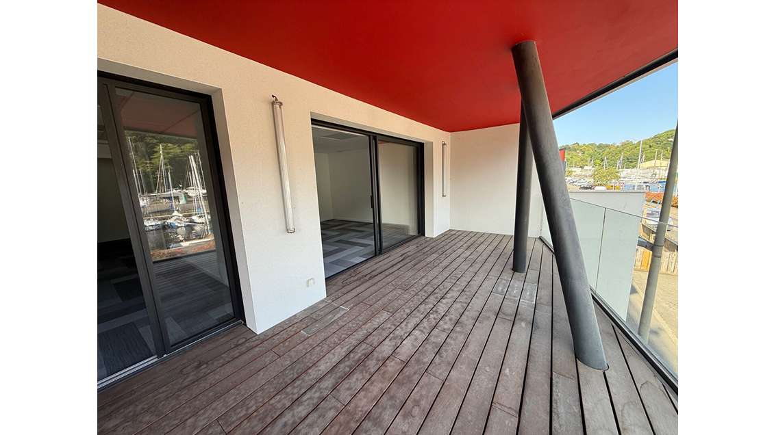 A louer bureaux de 80m² à Plérin vue port du Légué