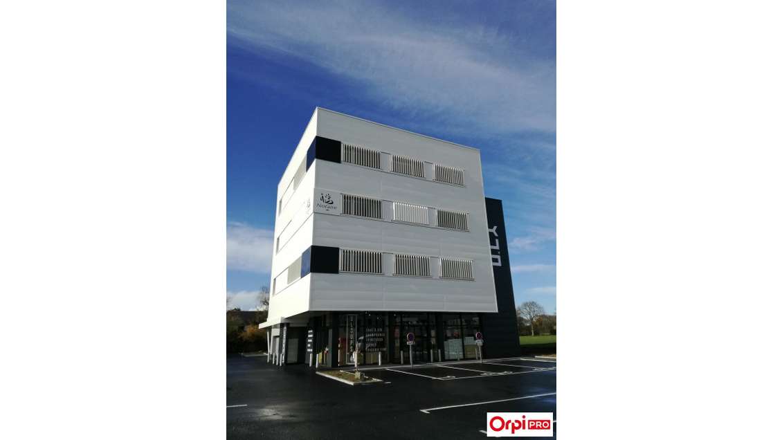 Loue bureaux modernes 188m² empl premium Plérin