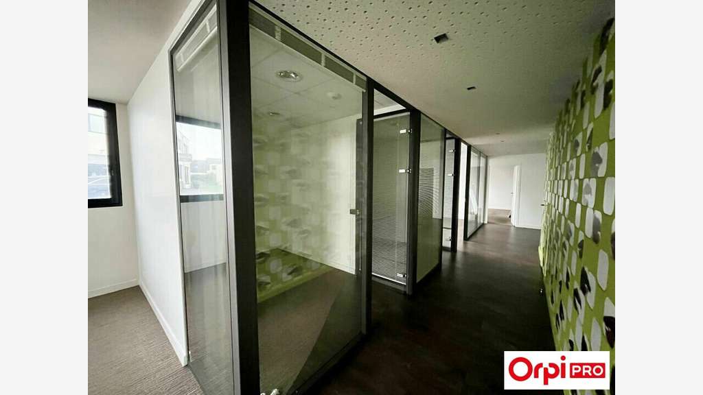 A louer bureau 50m² en parfait état à Plérin RN12
