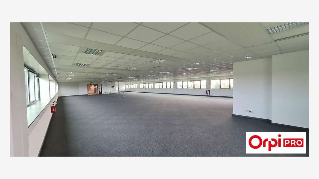 A louer bureau 218m² R+1 à Plérin RN12