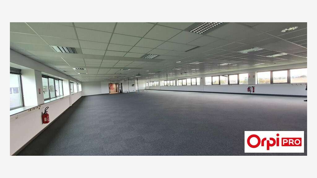 A louer bureau 218m² R+1 à Plérin RN12