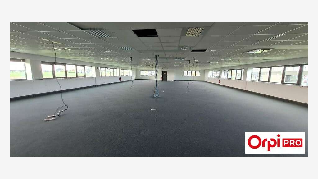 A louer bureau 218m² R+1 à Plérin RN12