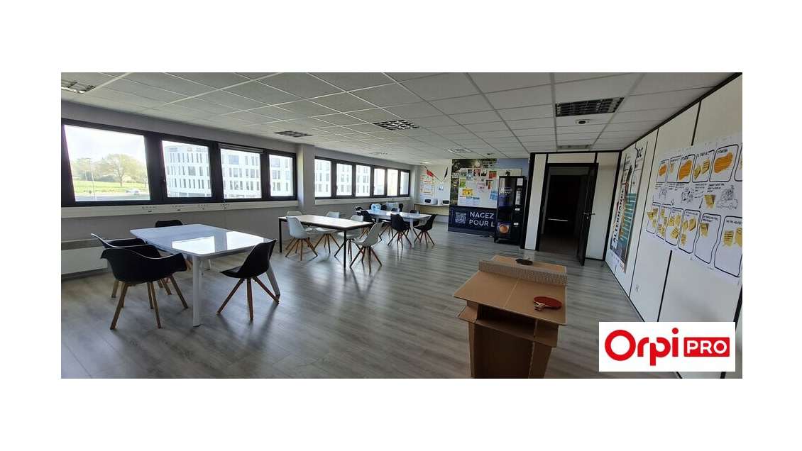 A louer bureau 299m² R+2 à Plérin RN12