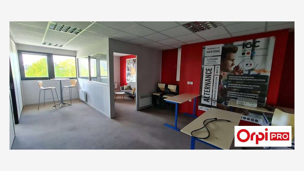 A louer bureau 299m² R+2 à Plérin RN12