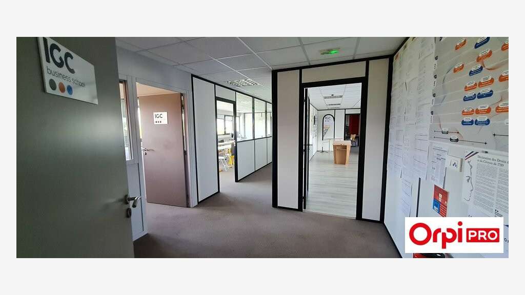 A louer bureau 299m² R+2 à Plérin RN12