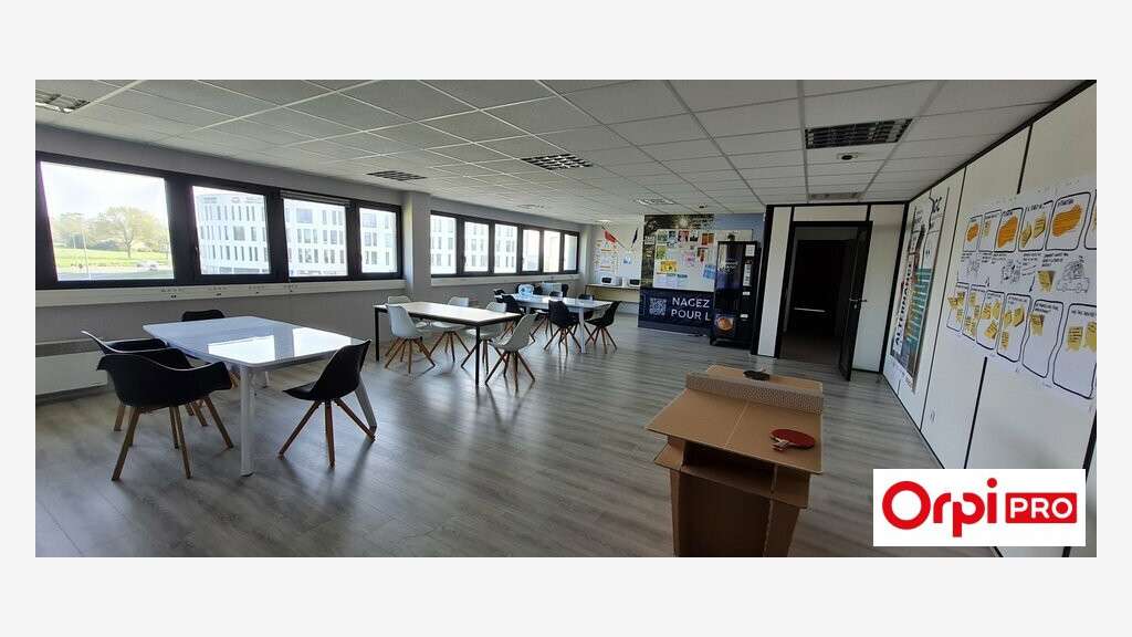 A louer bureau 299m² R+2 à Plérin RN12