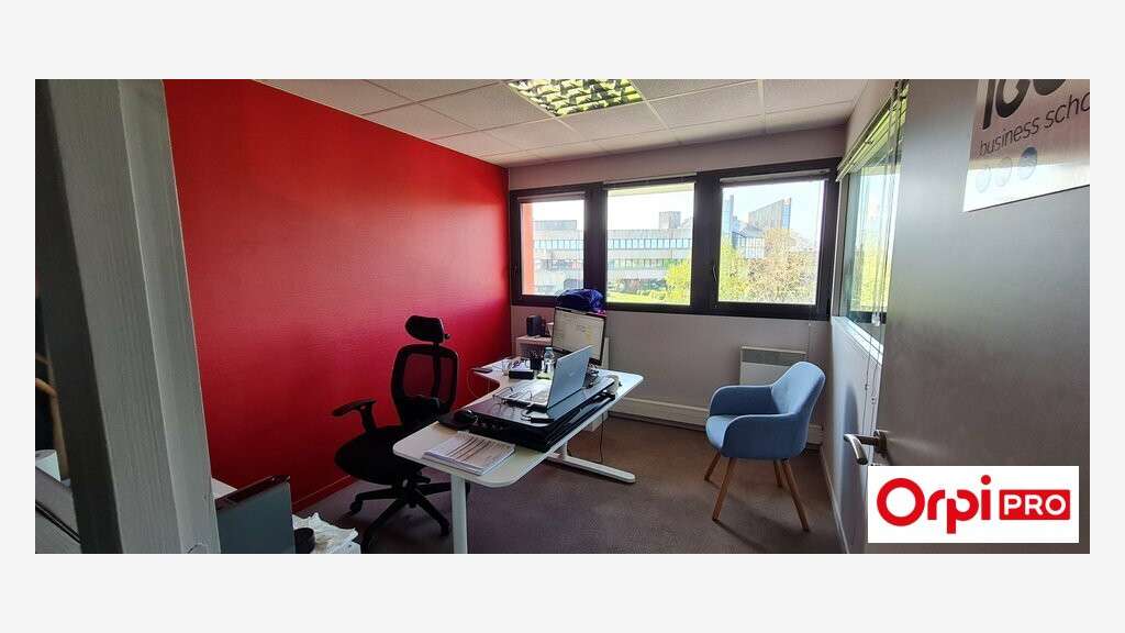 A louer bureau 299m² R+2 à Plérin RN12