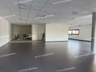 A louer local professionnel 152m² Vannes Plescop
