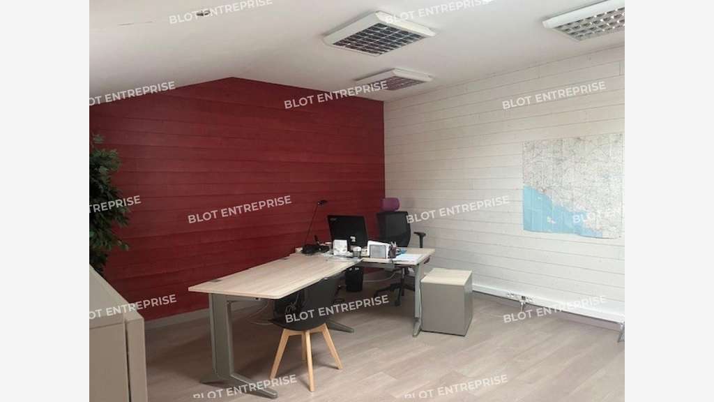 À LOUER - BUREAUX - PLOEREN - 63 m²
