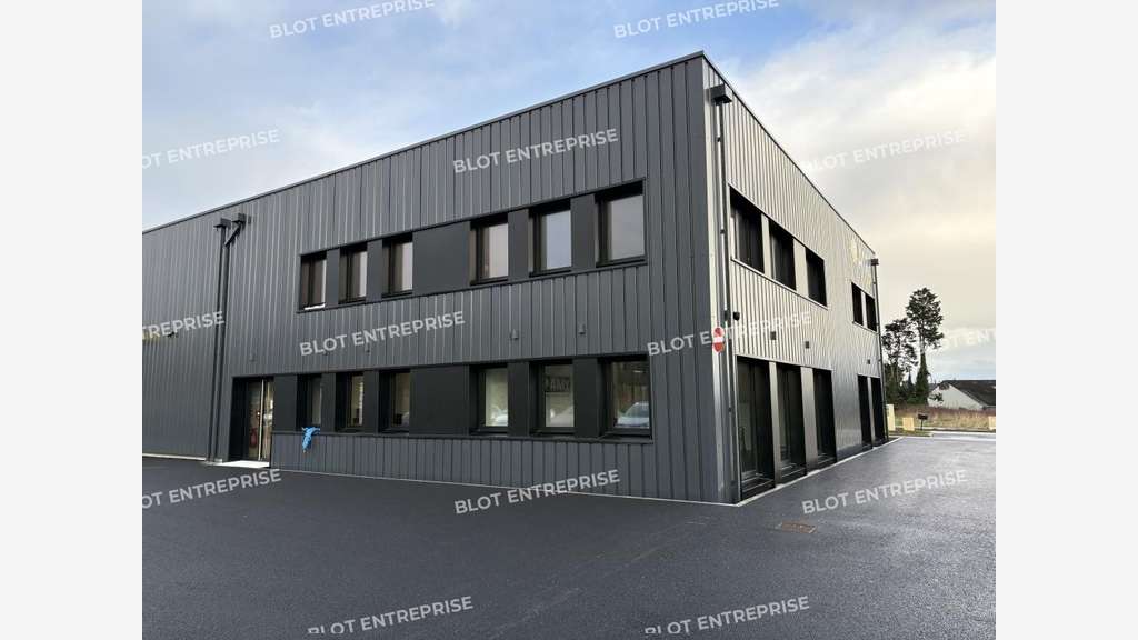 A louer bureaux 230m² R+1 à Ploudaniel