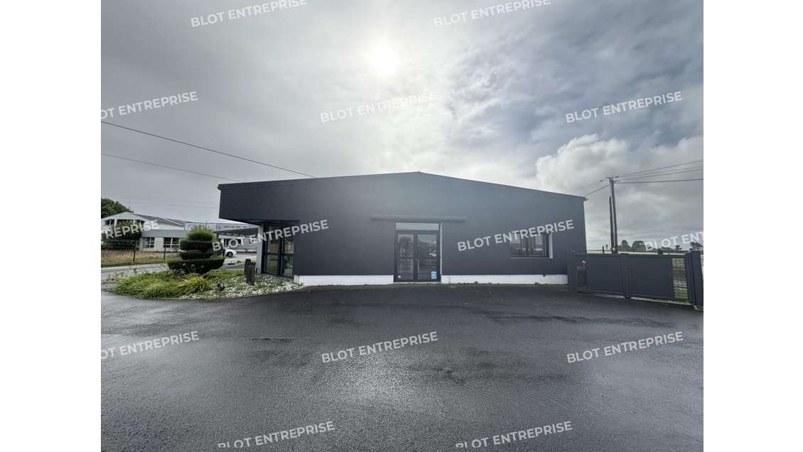 A louer bureaux indépendants de 285m² à Ploudaniel
