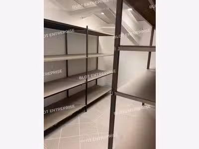 À LOUER - LOCAL D'ACTIVITES / BUREAUX - 770 m² - P