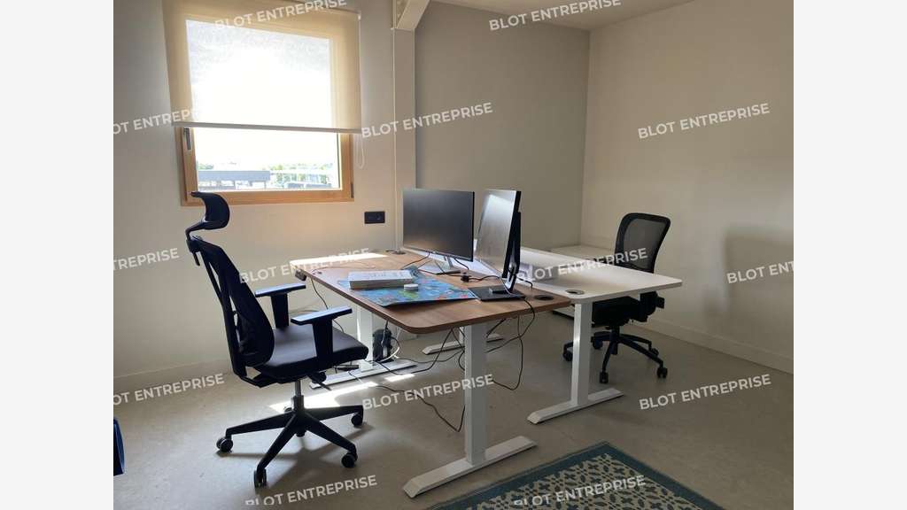 A louer bureaux de 20m² en ZA à Plouer-sur-Rance