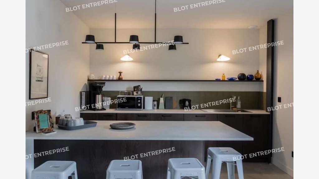 A LOUER - BUREAUX - PLOUER-SUR-RANCE - 177 m²
