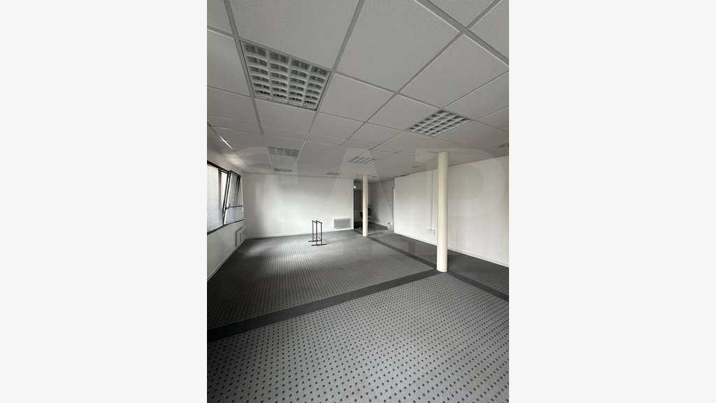 A louer bureaux 140m² à Ploufragan
