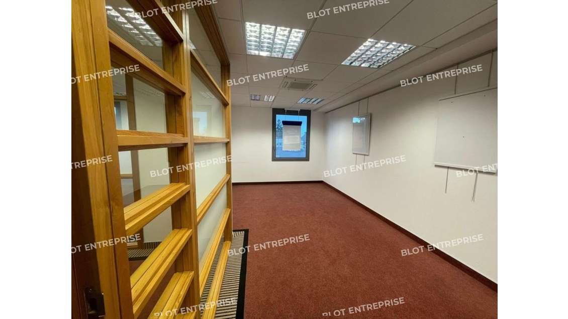 A louer bureaux 70m² lumineux Ploufragan centre