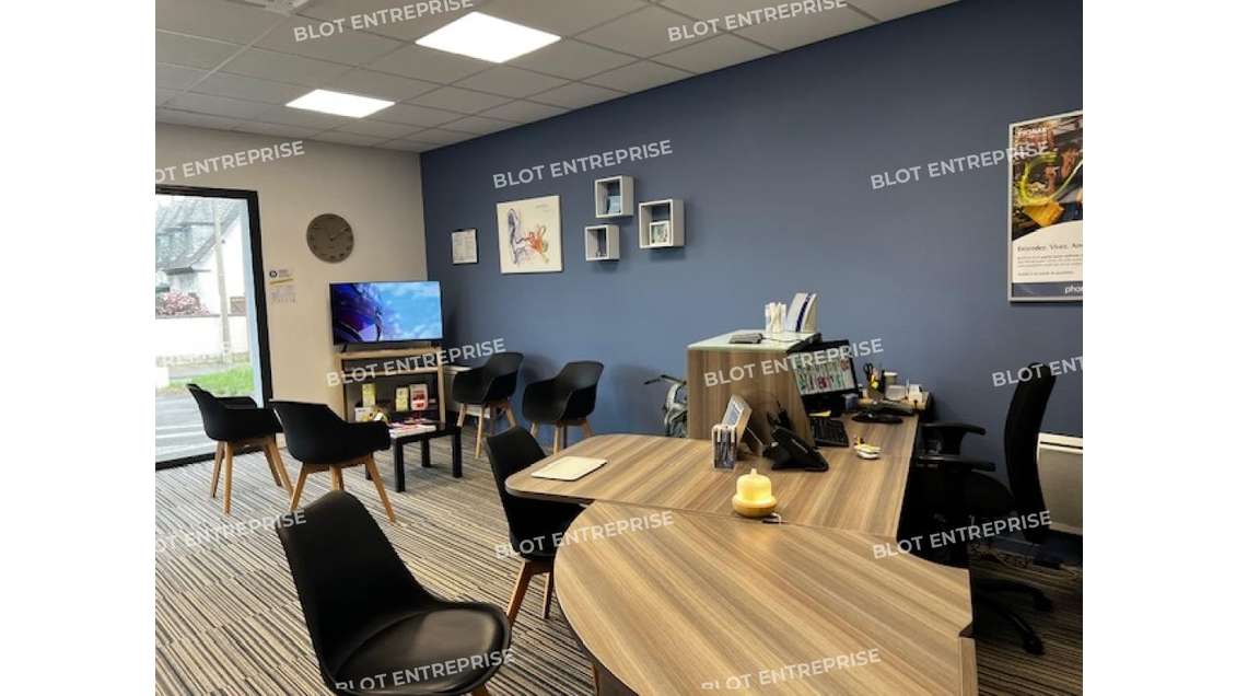 A louer bureaux de 151m² à Dinan Ploufragan