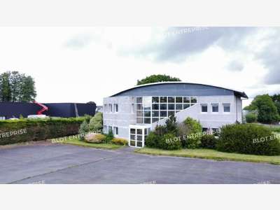 A louer bâtiment de bureaux 380m² à Ploulec'h