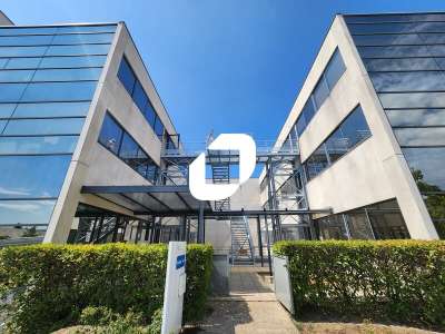 A louer Bureaux 1402m² Poissy
