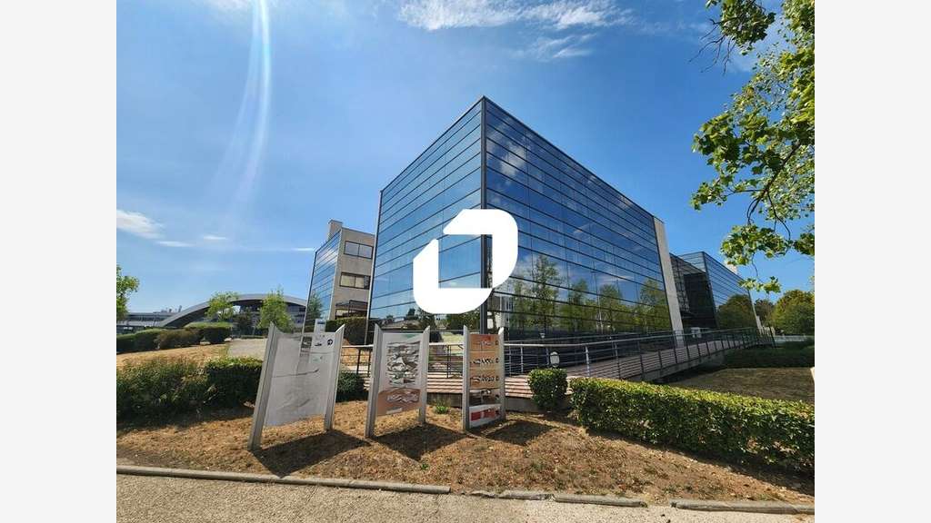 A louer Bureaux 1402m² Poissy