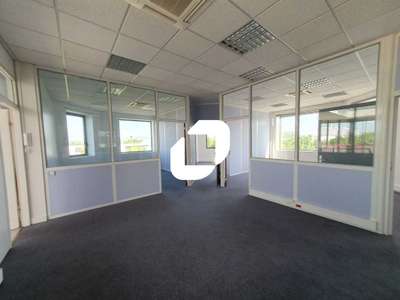 A louer Bureaux 225m² Poissy