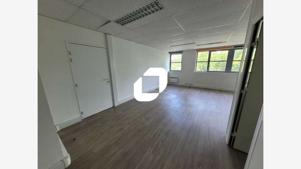 A louer Bureaux 39m² Poissy