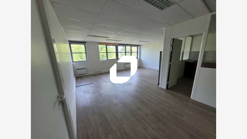 A louer Bureaux 39m² Poissy