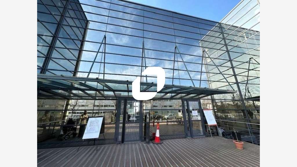 A louer Bureaux 100m² Poissy