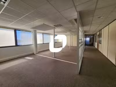 A louer Bureaux 582m² Poissy